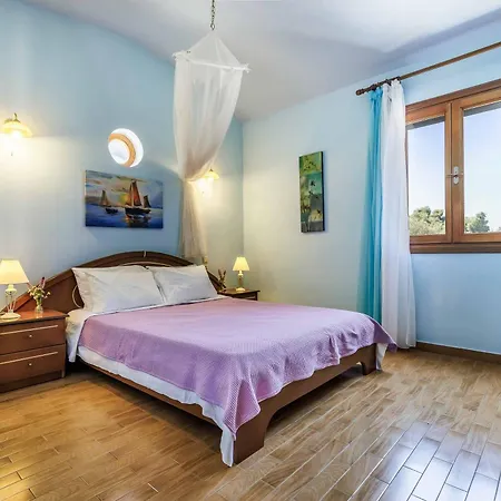 Terracotta Villa Alikias